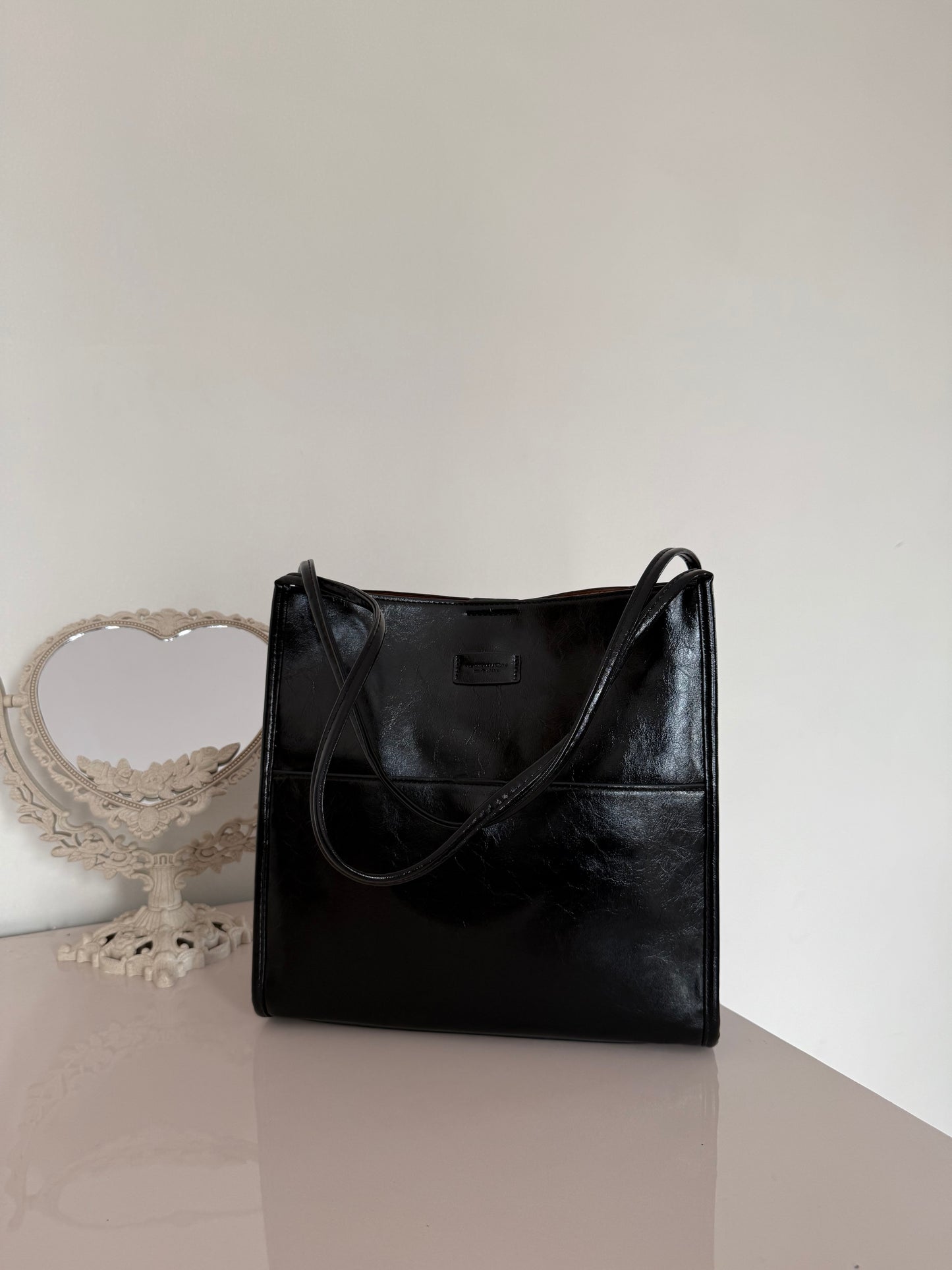 Elina Hobo Bag