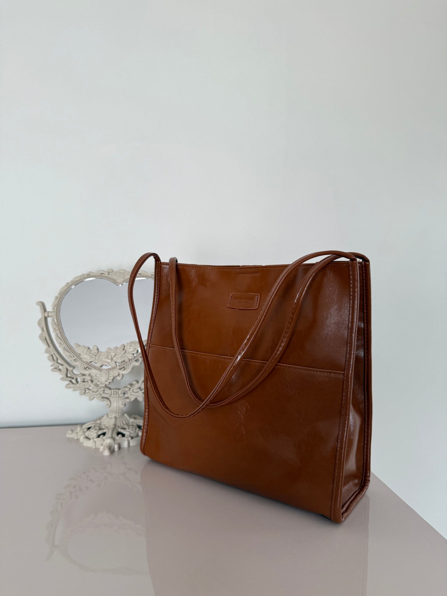 Elina Hobo Bag