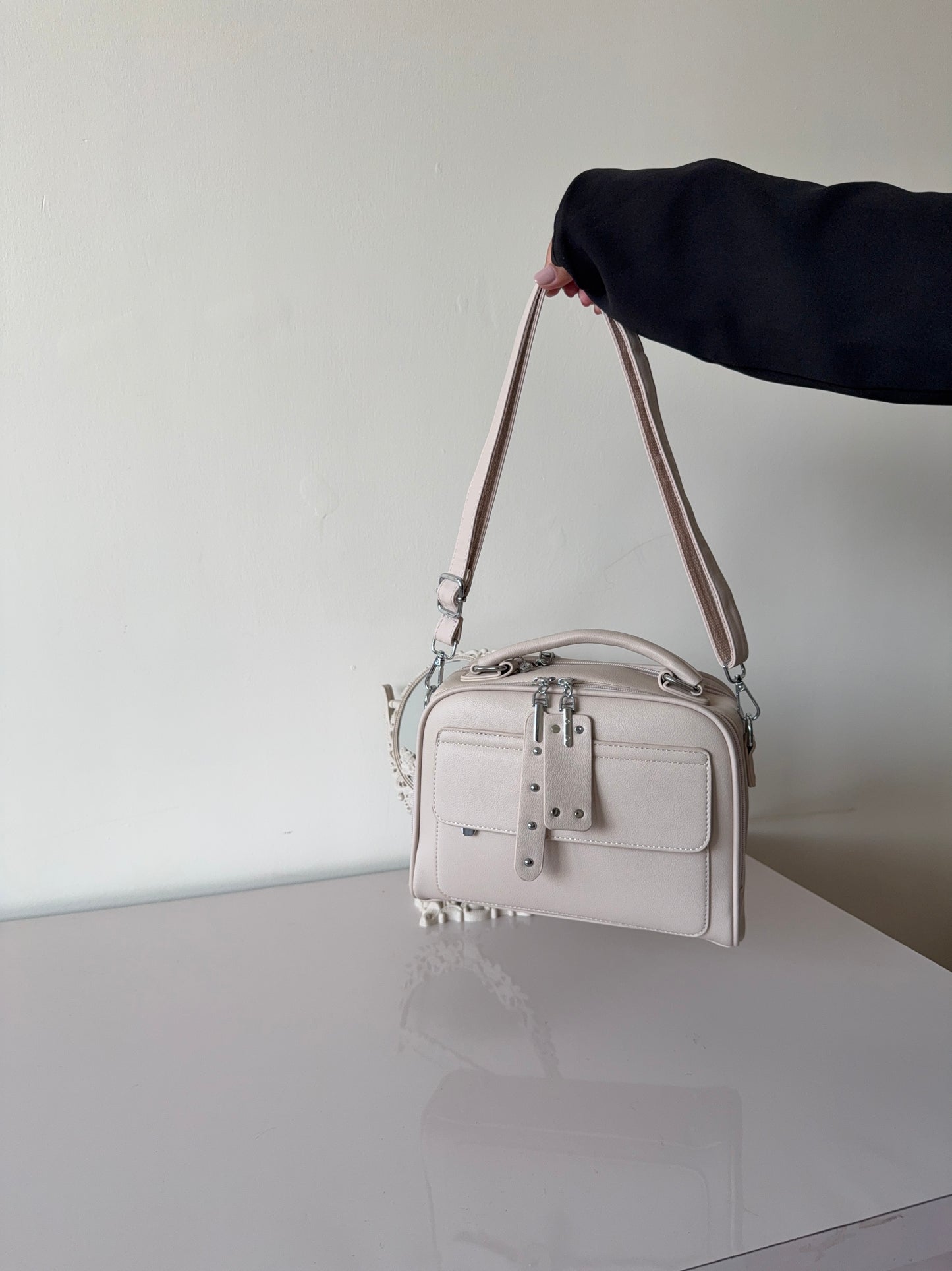 Ciana Crossbody