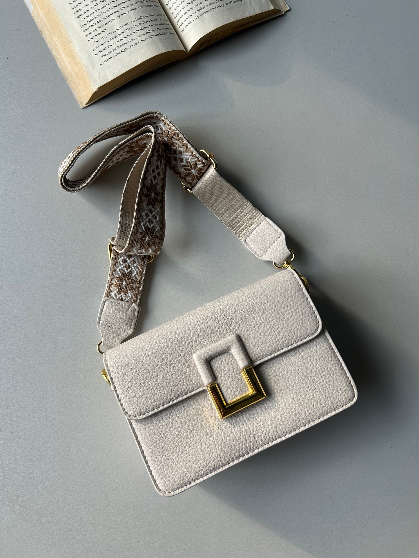 Della Crossbody