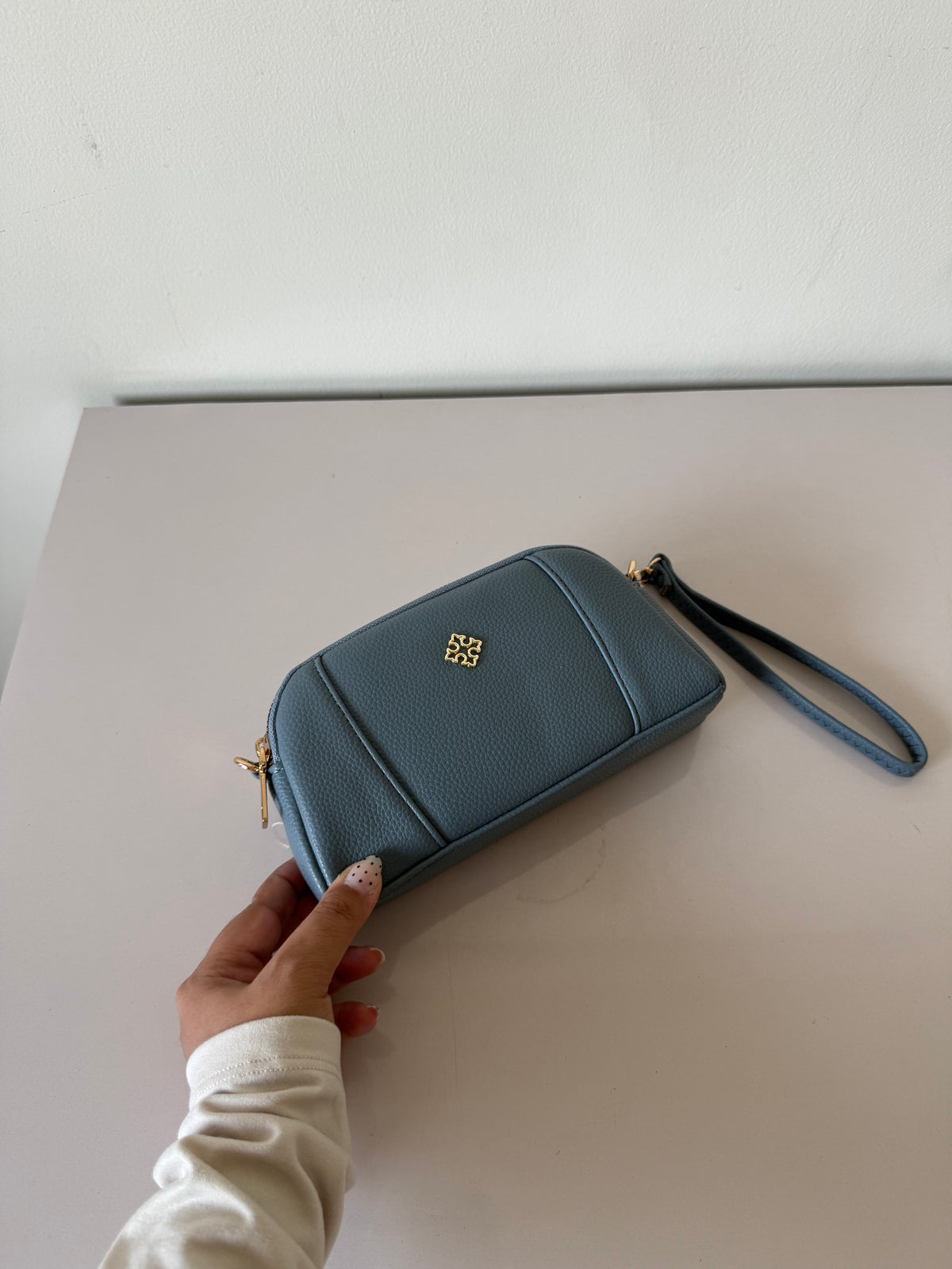 Luna Wallet Sling 2.0