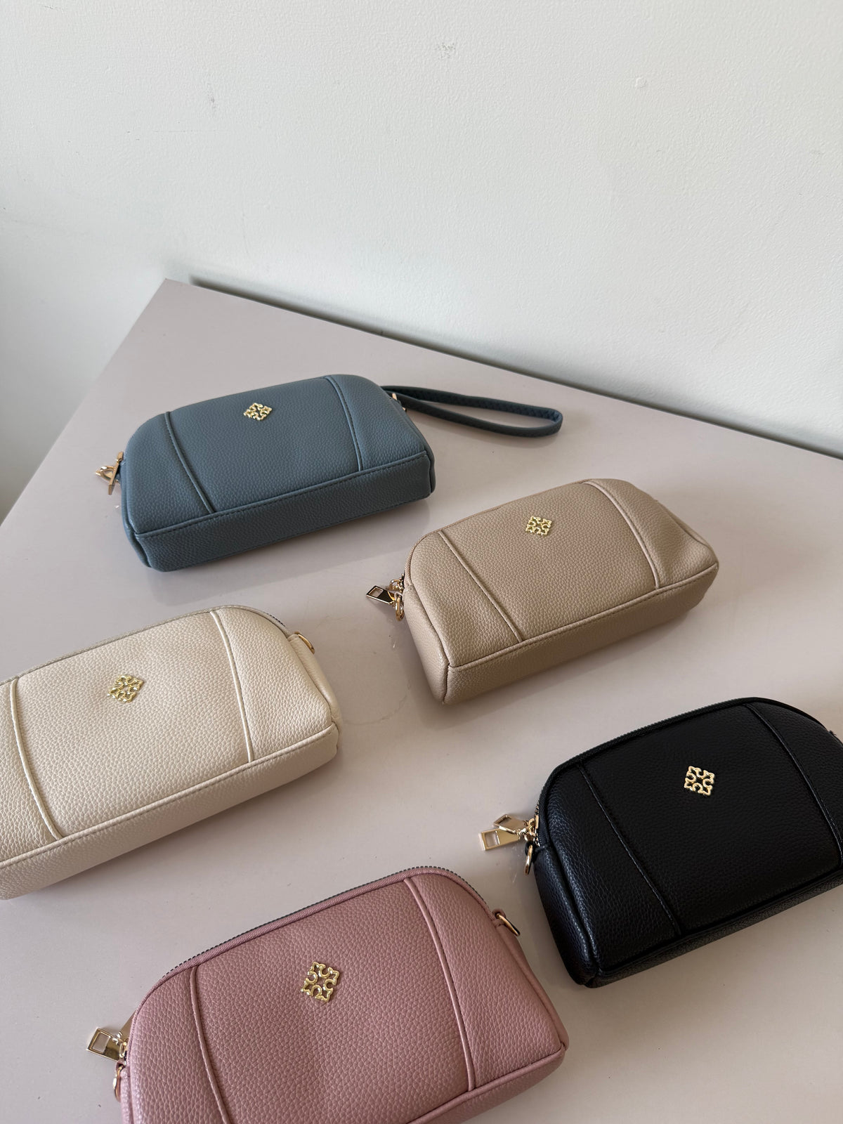 Luna Wallet Sling 2.0