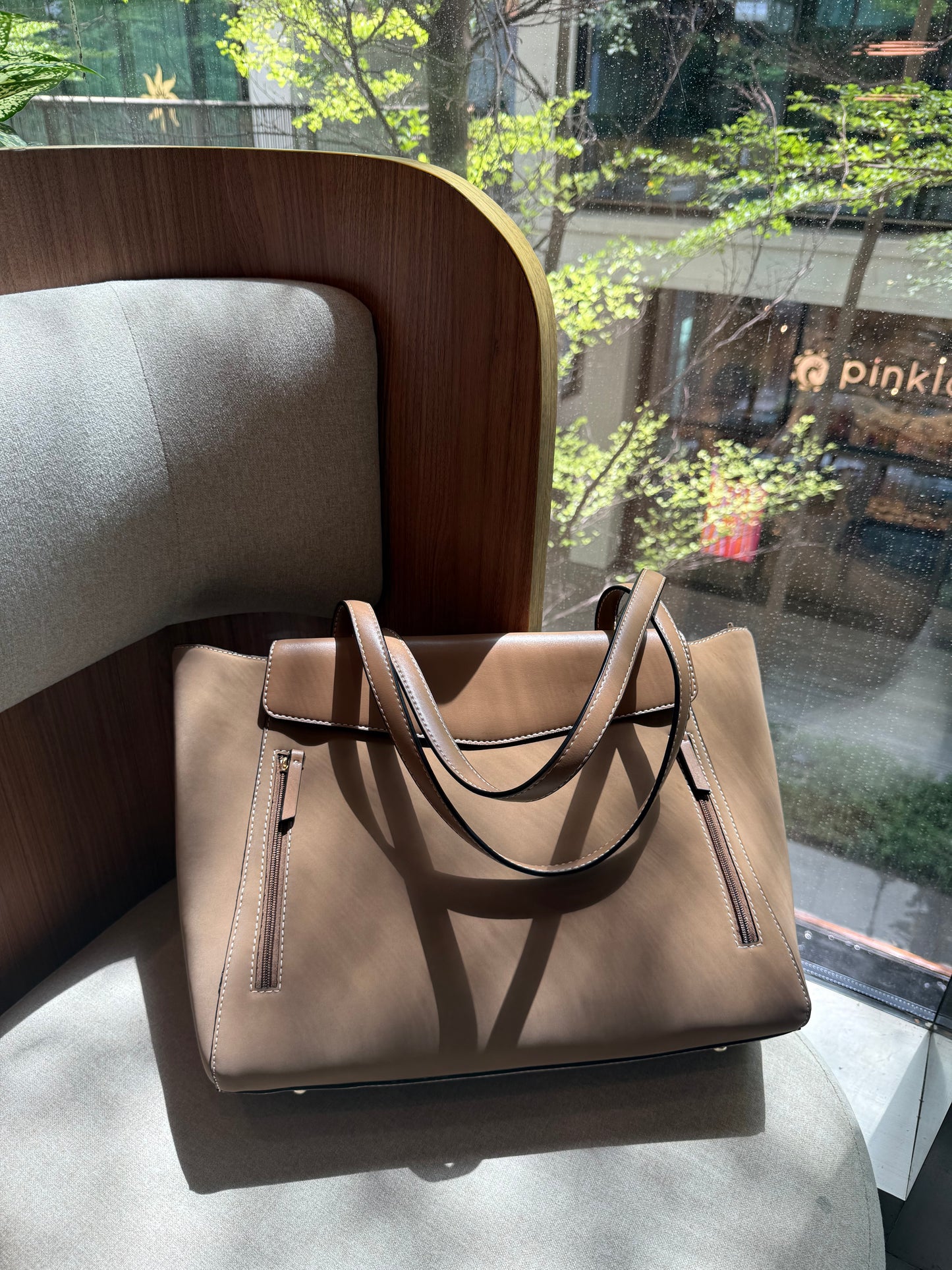 The Everyday Icon Tote