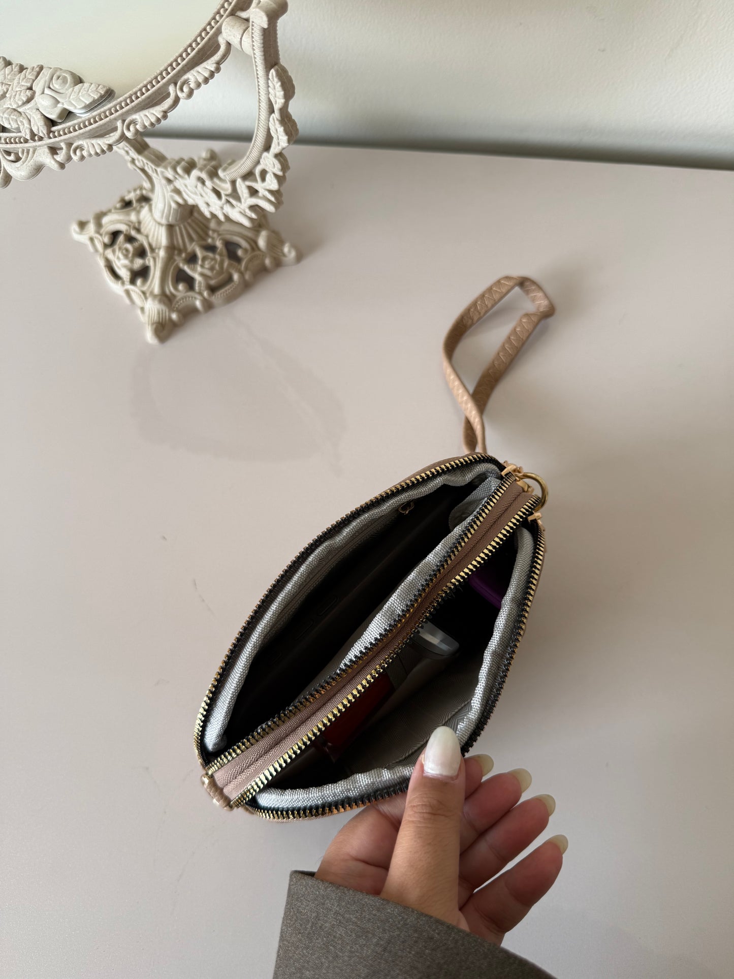 Luna Wallet Sling